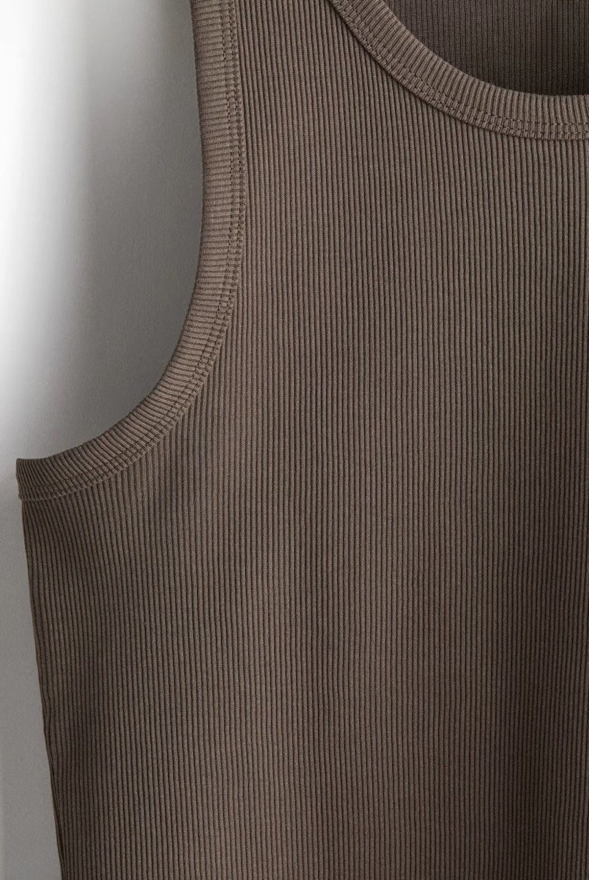 ESSENTIAL RIBBED TANK TOP — 2