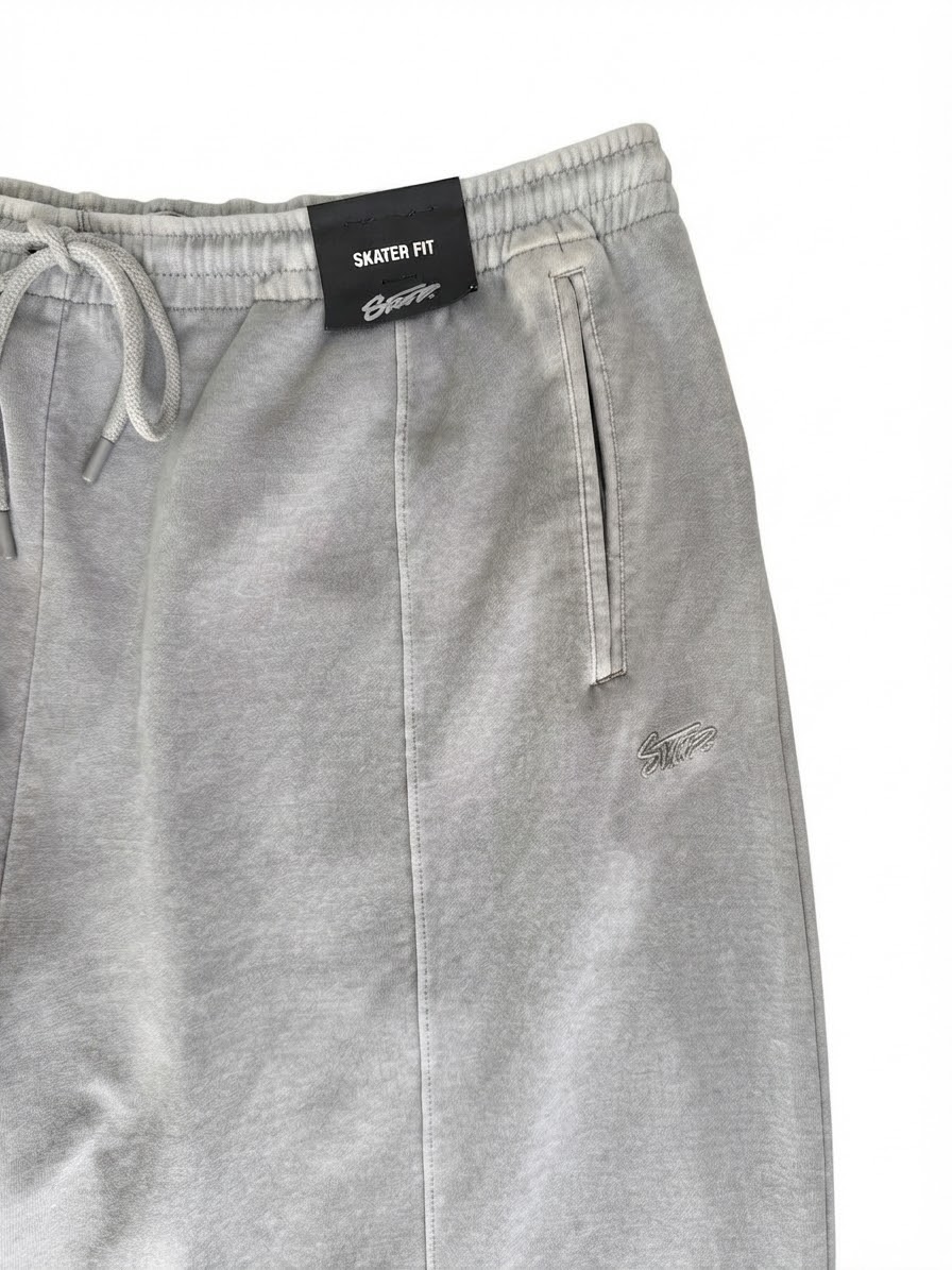 SKATER FIT FLEECE JOGGERS — 2